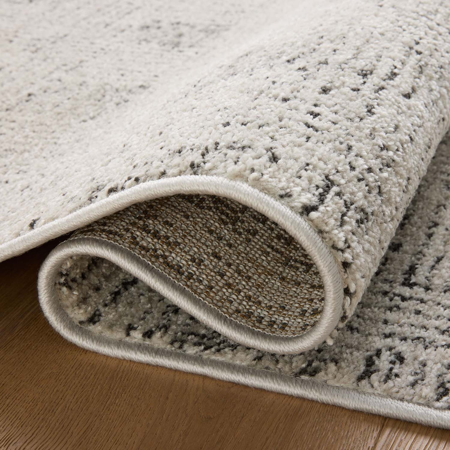 Loloi Kamala Gray/Graphite Power Loomed Rug