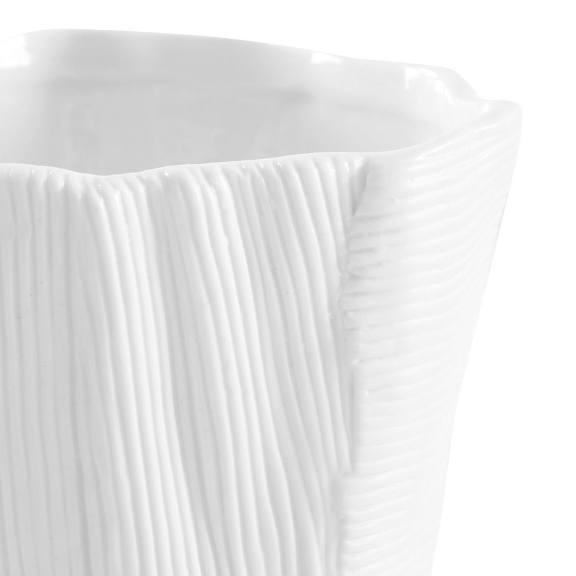 Villa and House Krissa Vase