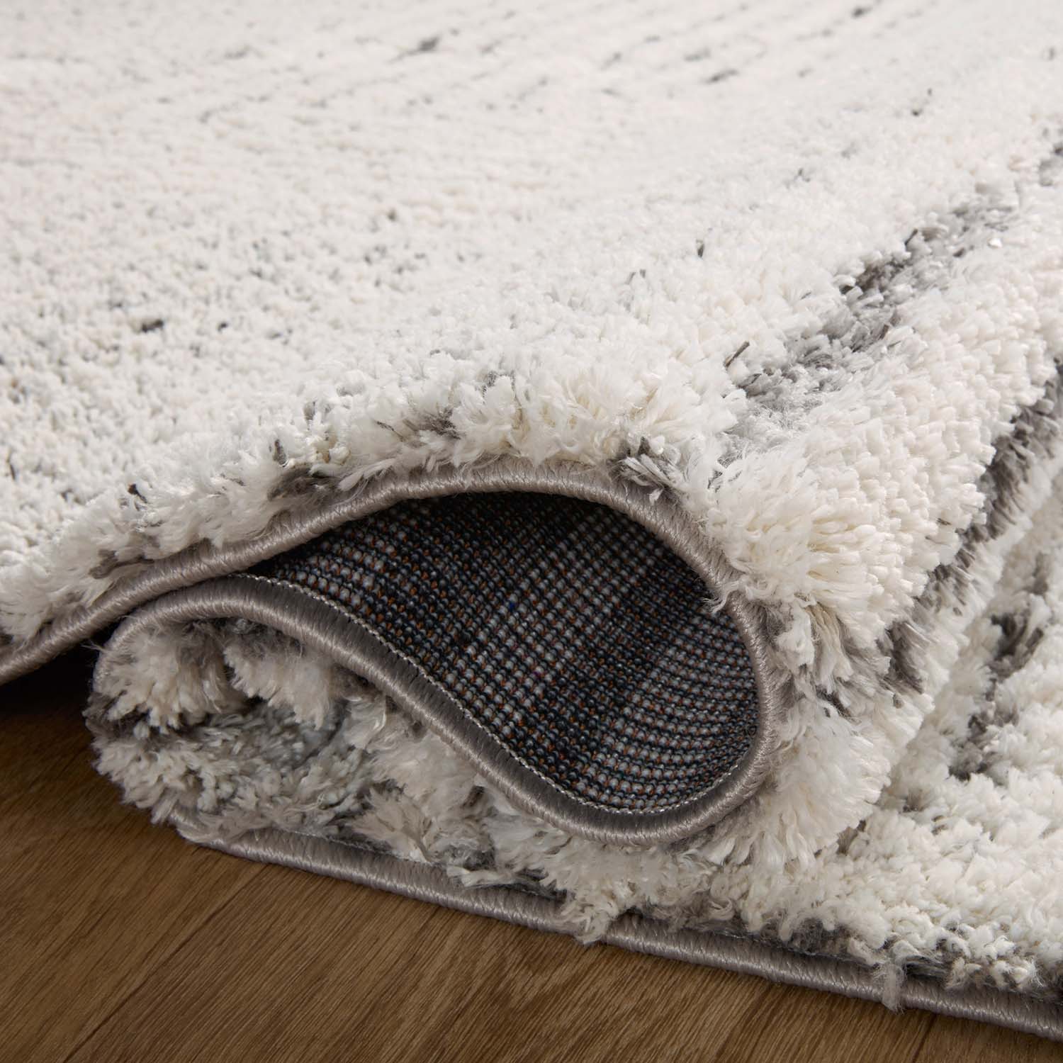 Loloi Levitt Shag Ivory/Gray Power Loomed Rug