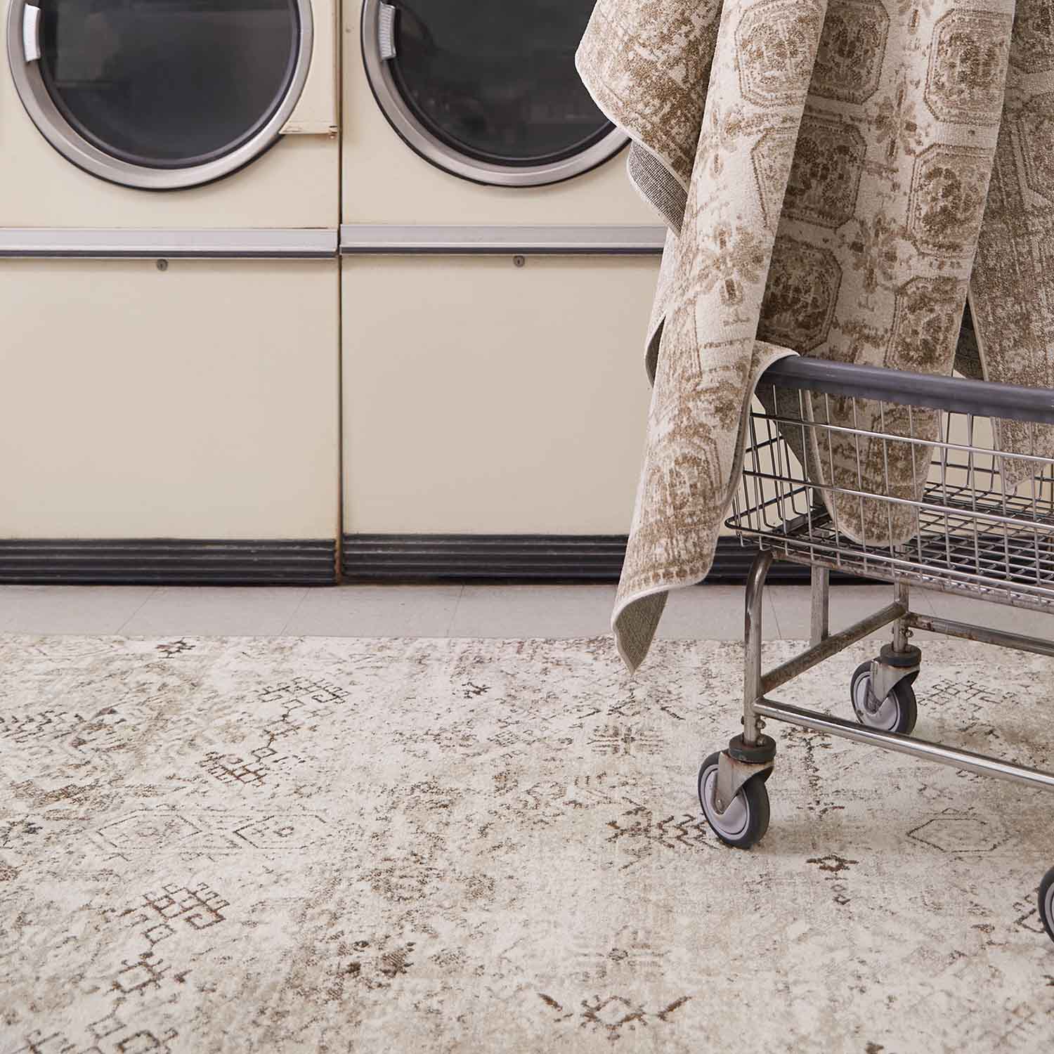 Vibe by Jaipur Living Nadine Kati Washable Rug