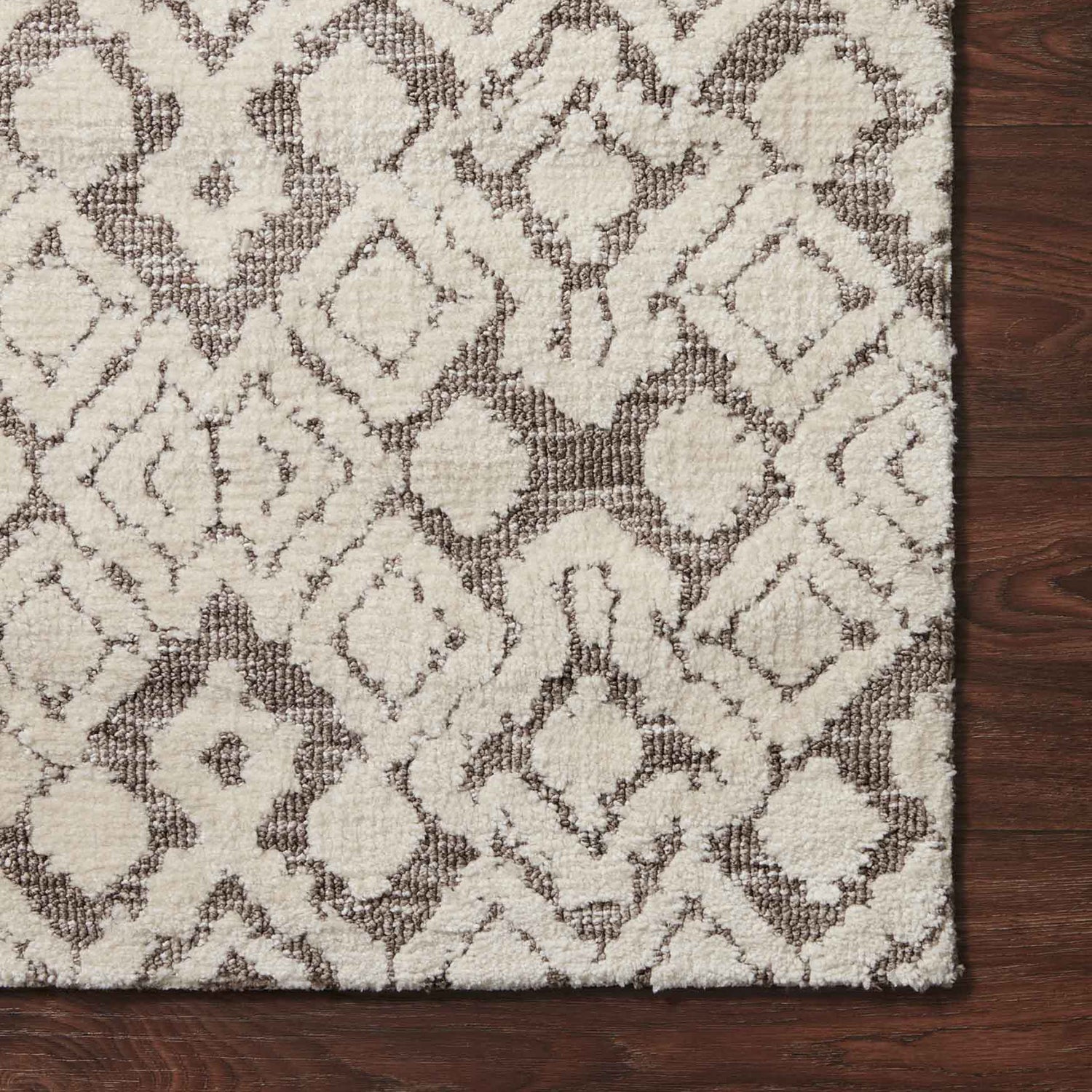 Loloi Neda Natural/Ivory Power Loomed Rug