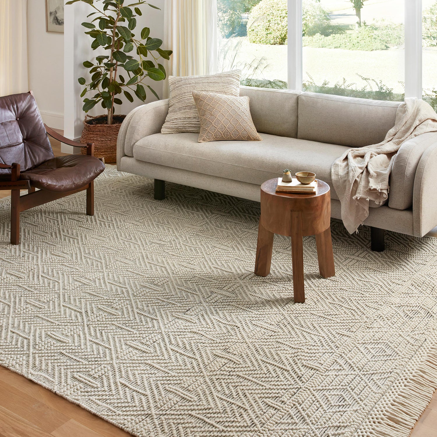 Loloi Noelle Stitch Ivory/Black Hand Woven Rug