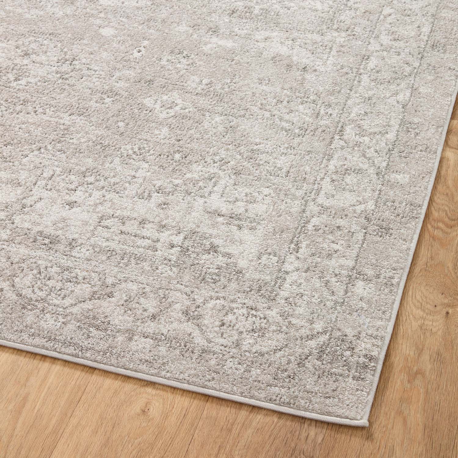 Loloi Odette Silver/Ivory Power Loomed Rug