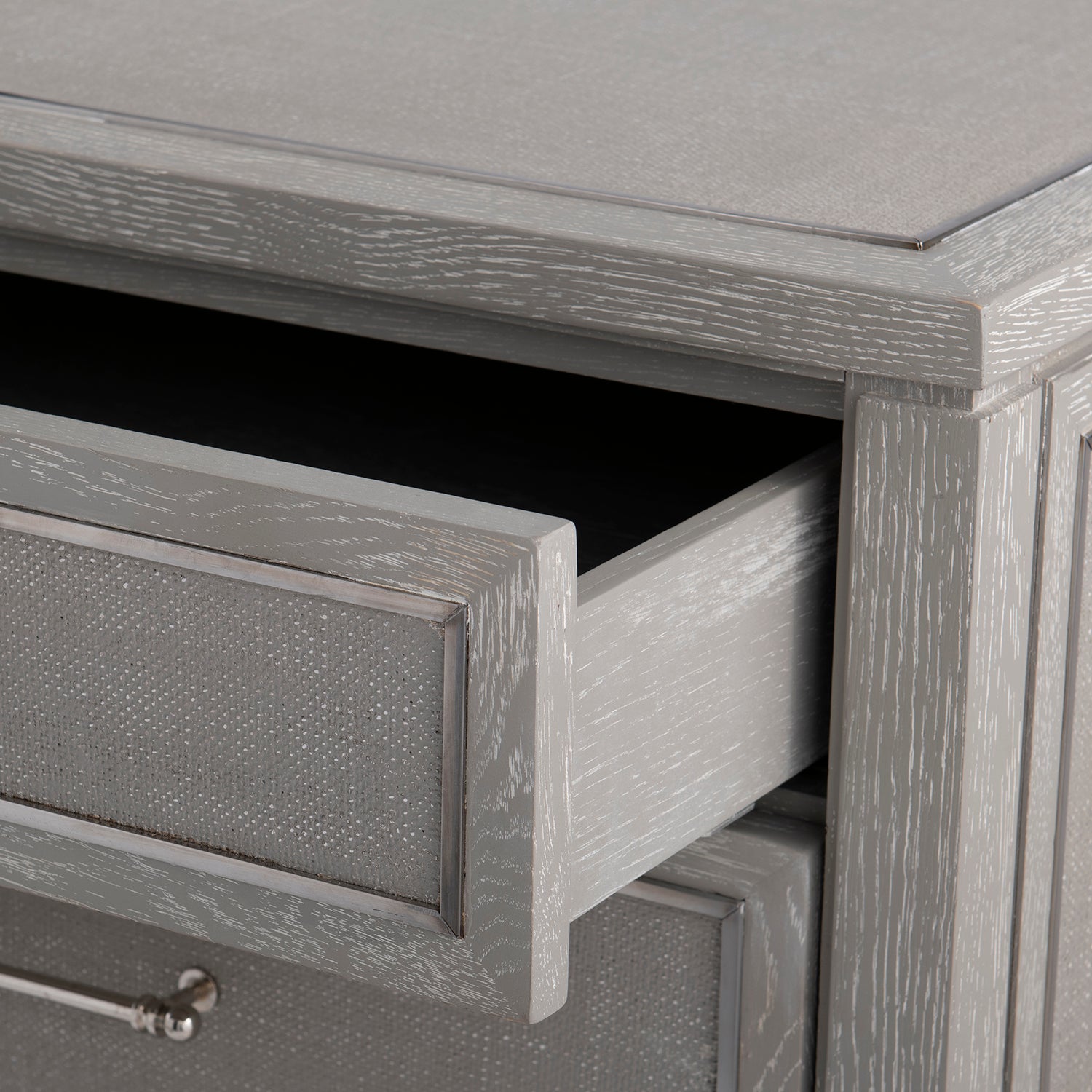 Villa and House Paulina 6 Drawer Dresser