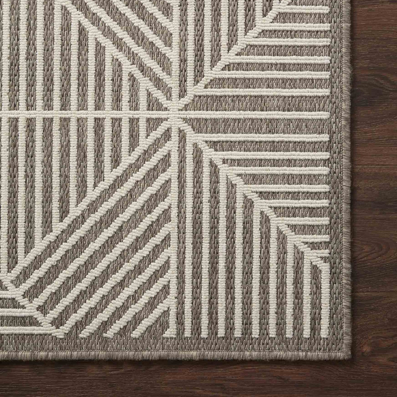 Loloi Rainier Perdue Indoor/Outdoor Rug