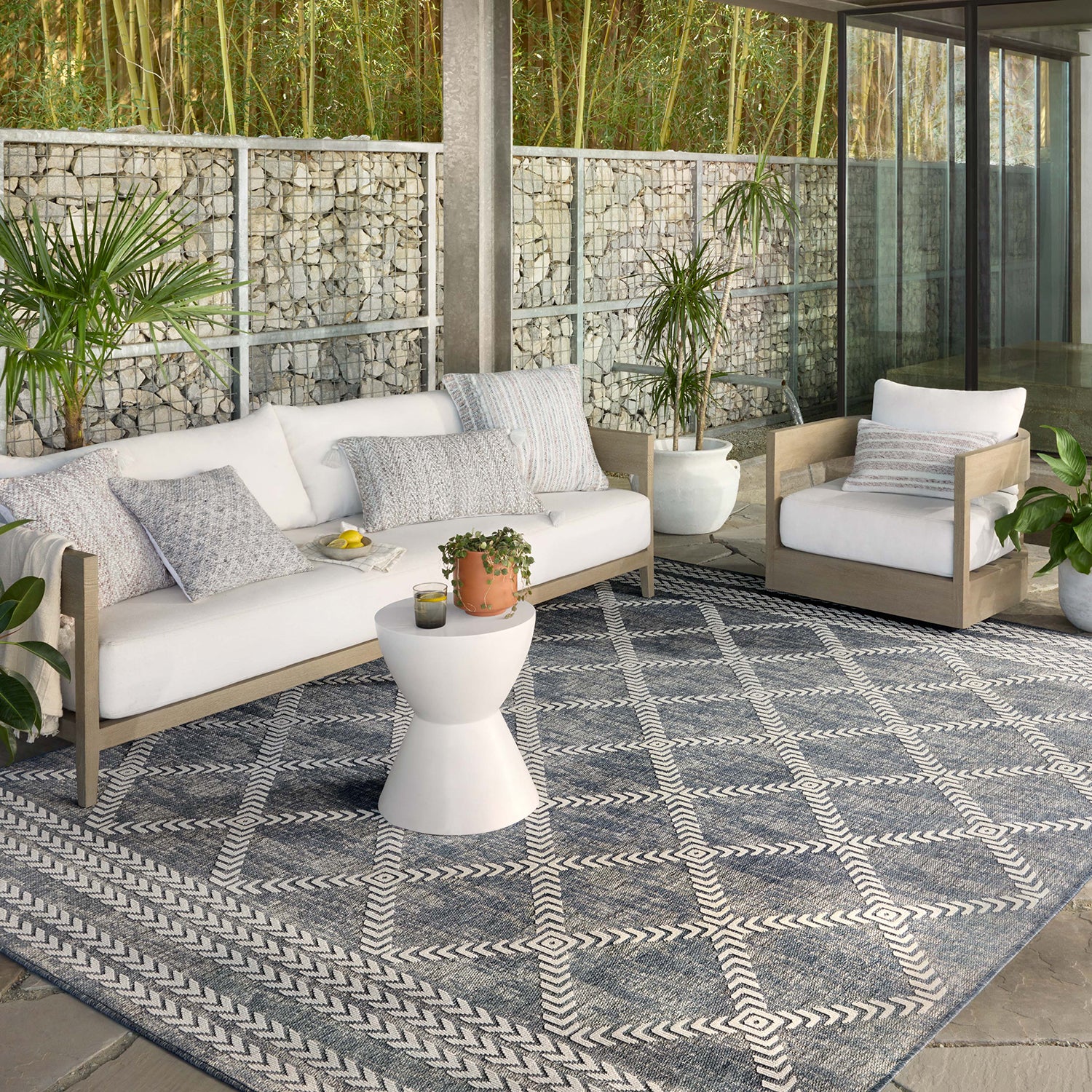 Loloi Rainier Perla Indoor/Outdoor Rug