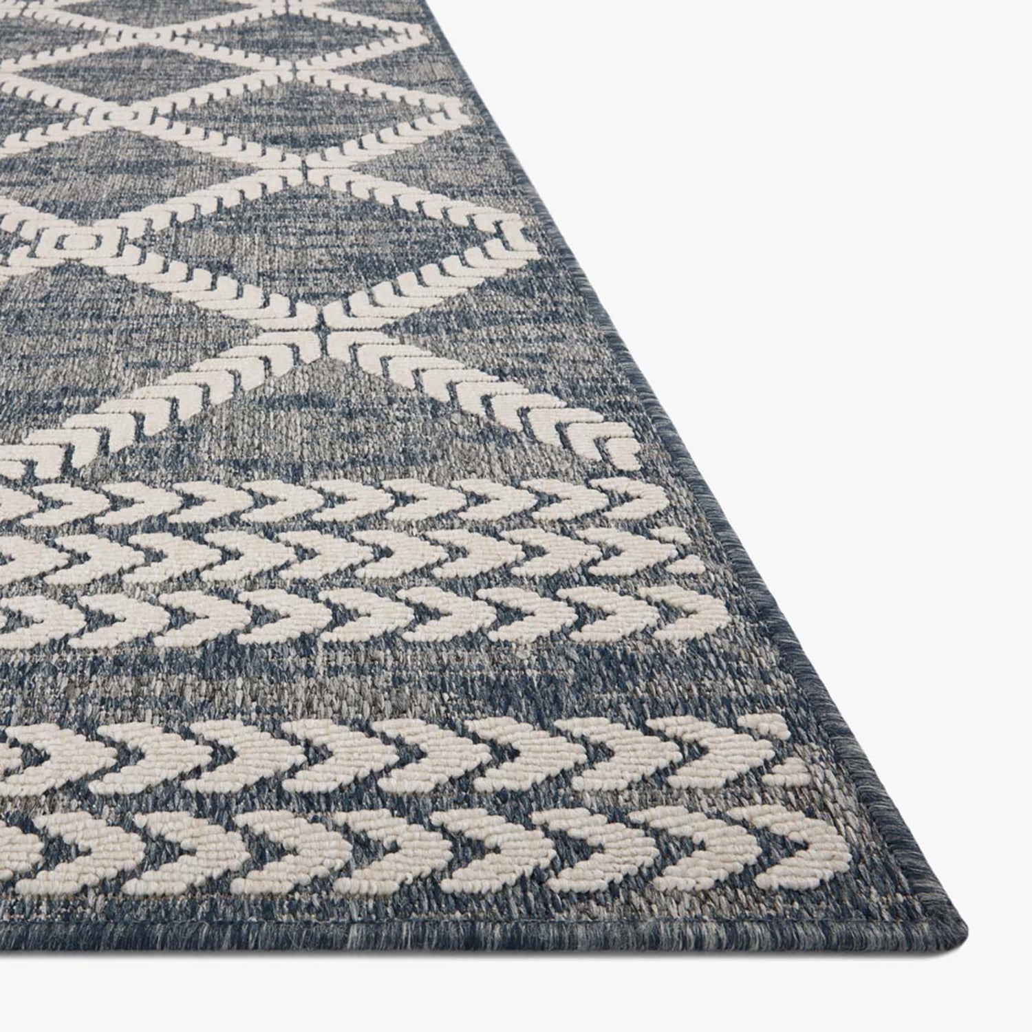 Loloi Rainier Perla Indoor/Outdoor Rug