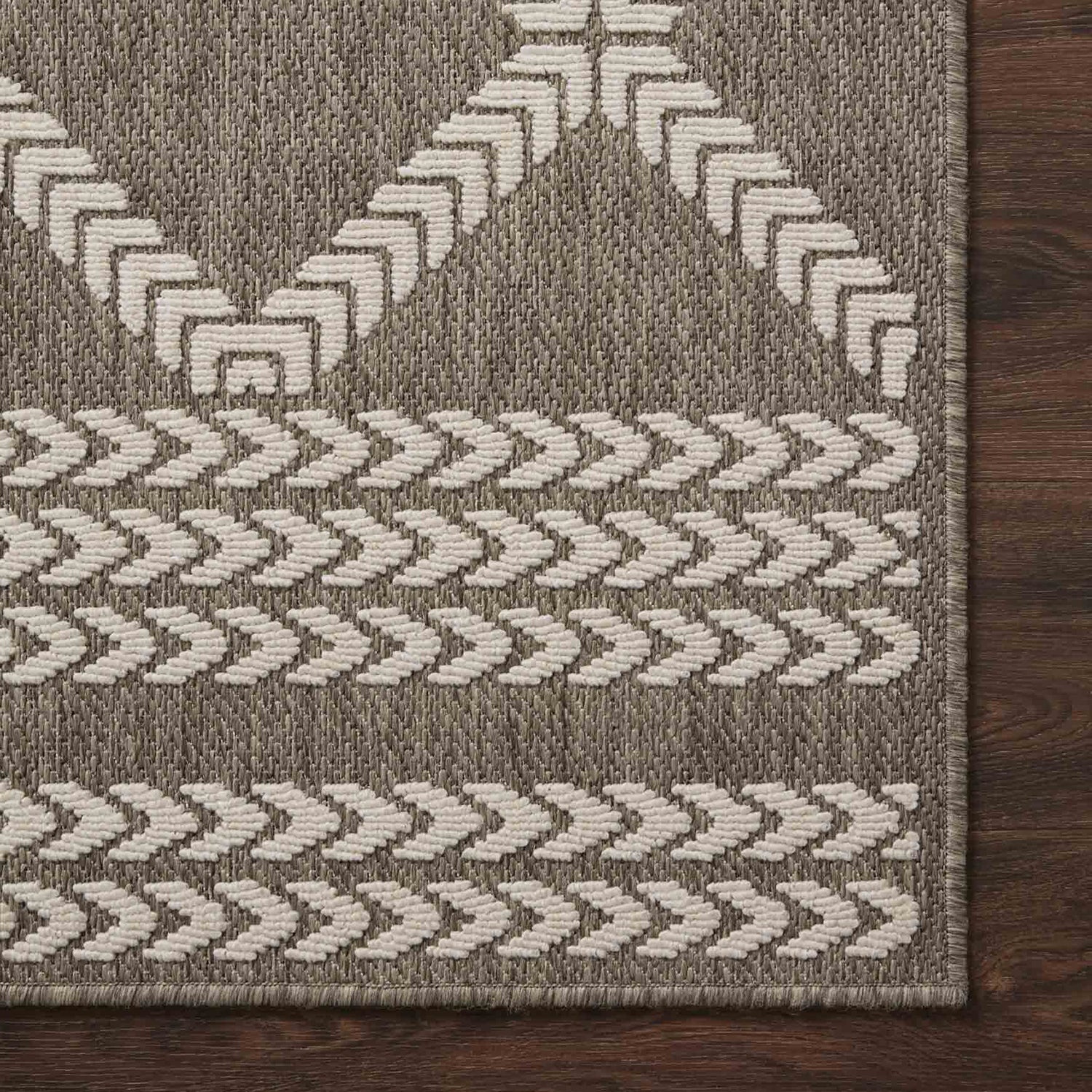 Loloi Rainier Perla Indoor/Outdoor Rug