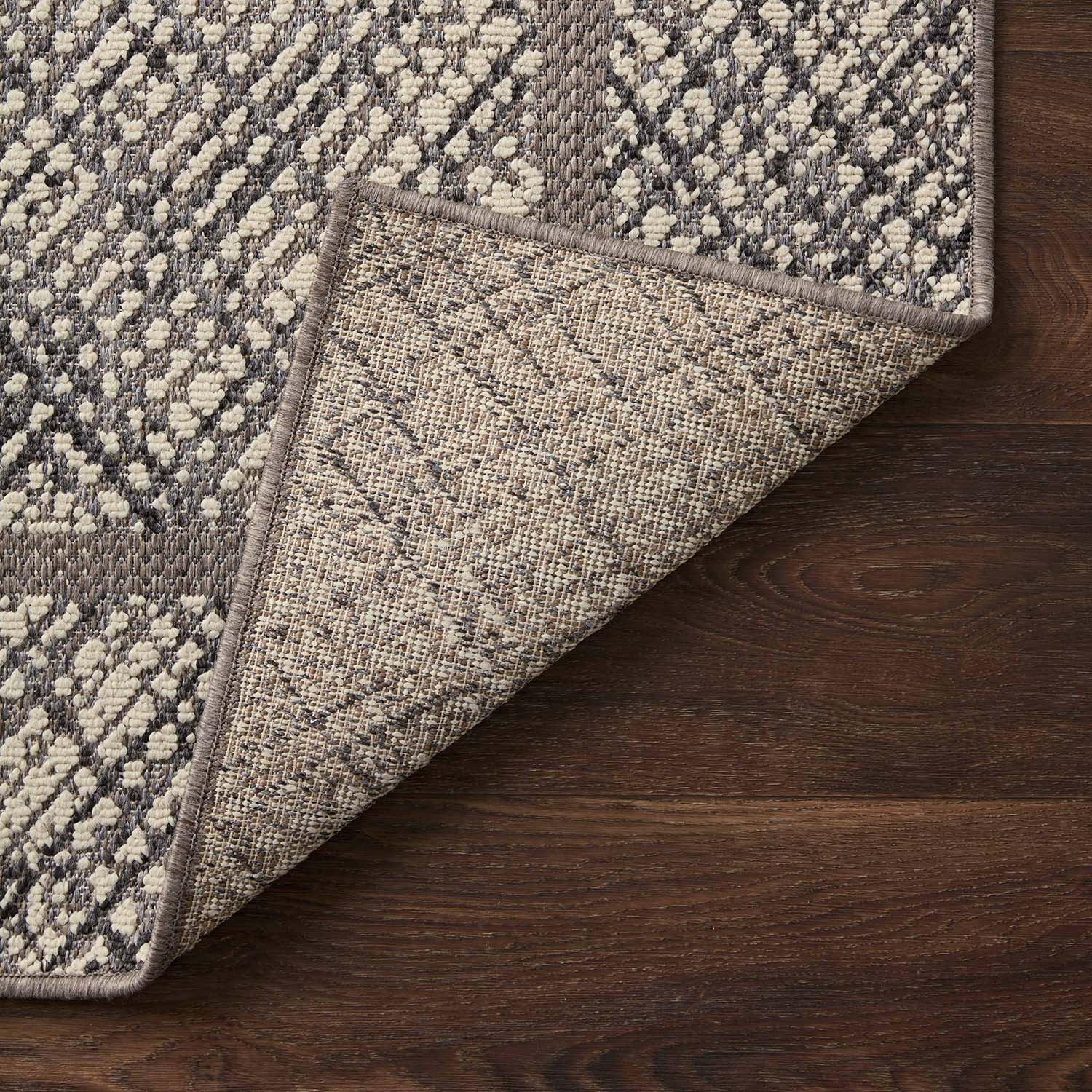 Loloi Rainier Ivory/Charcoal Indoor/Outdoor Rug