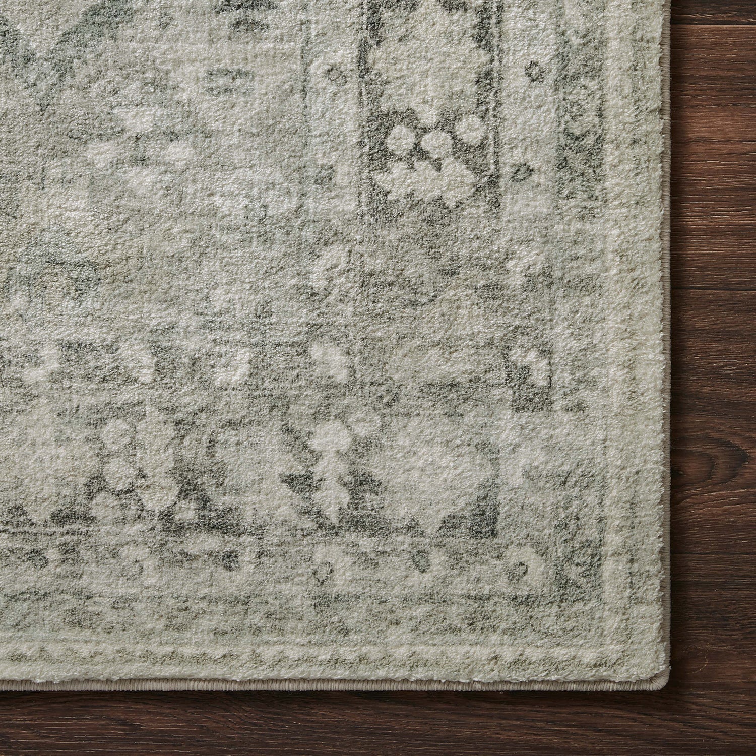 Loloi Rosette Steel/Graphite Power Loomed Rug