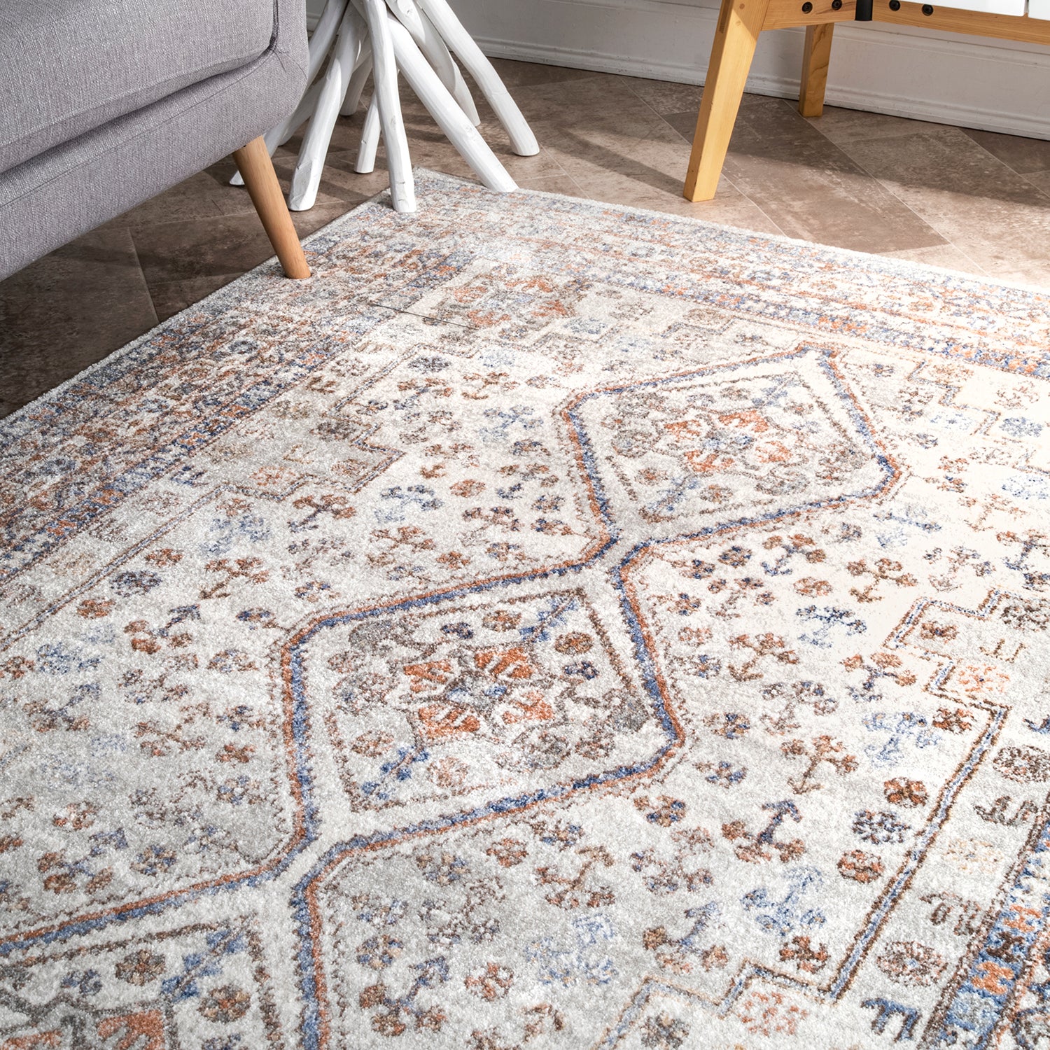 Biddle Machine Made Rug