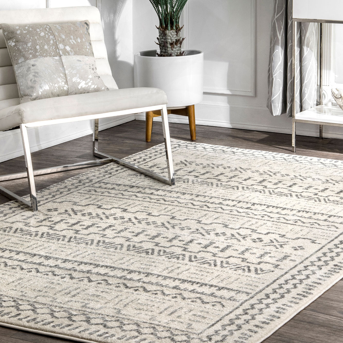 Croix Machine Made Rug