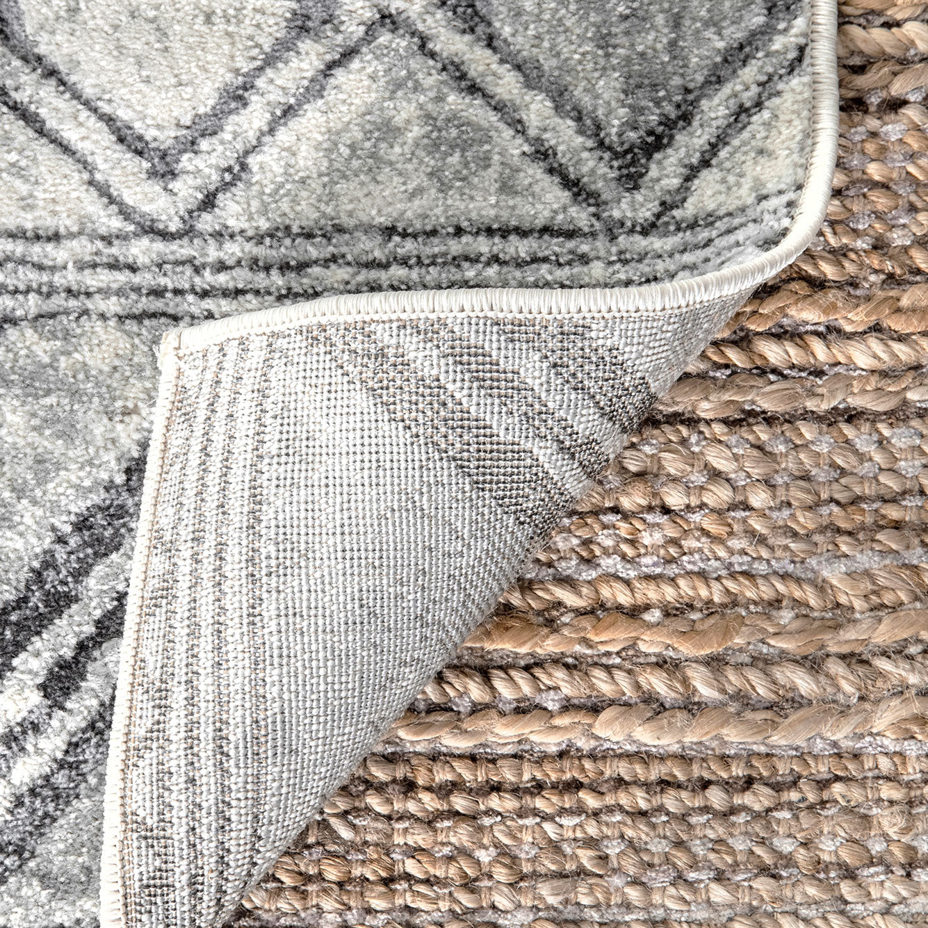 Tejon Machine Made Rug