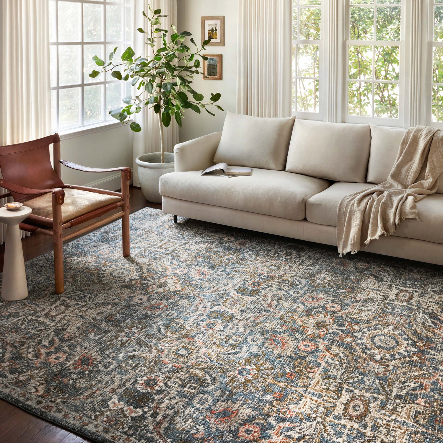 Loloi Saban Blue/Sand Power Loomed Rug