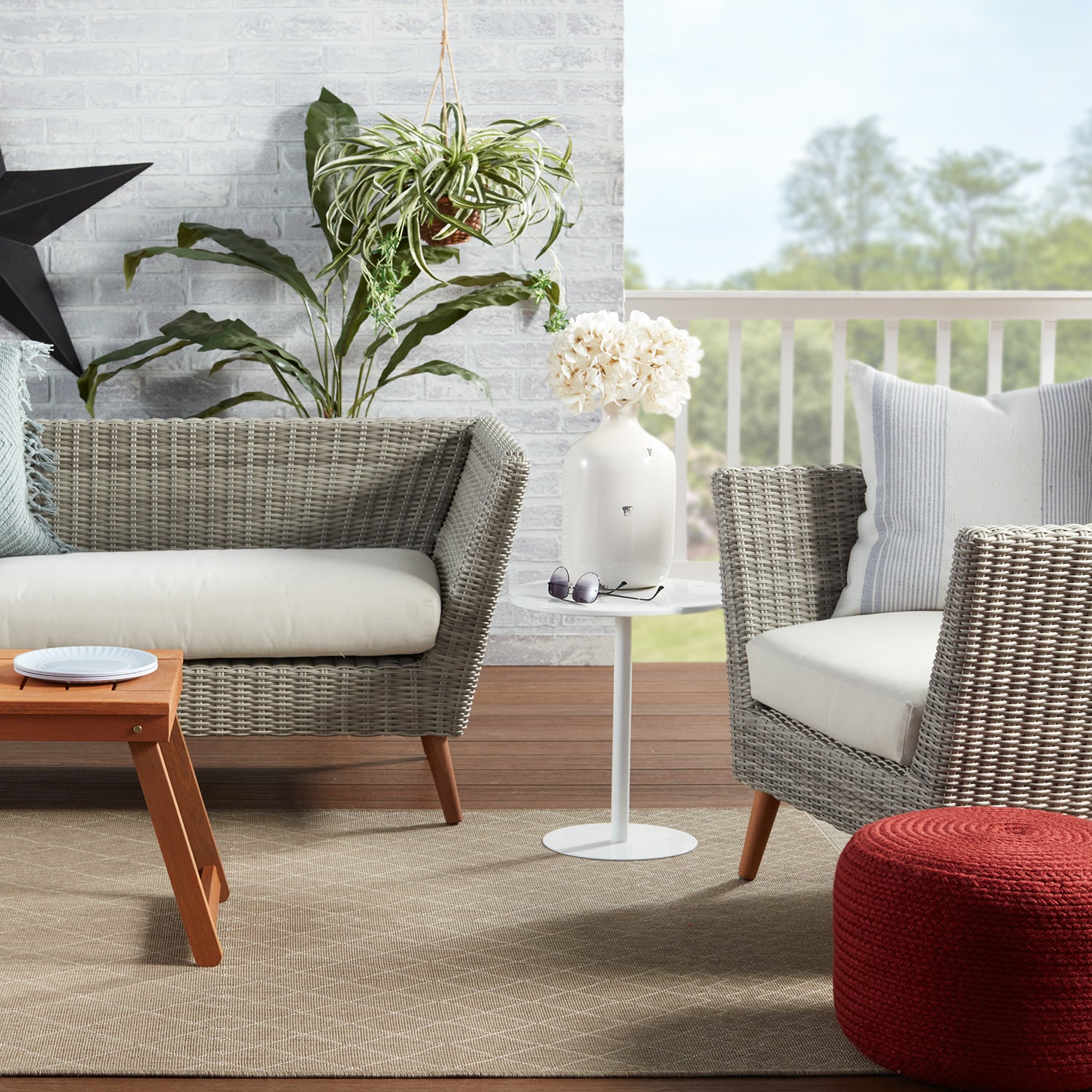 Vibe by Jaipur Living Saba Solar Santa Rosa Indoor/Outdoor Pouf