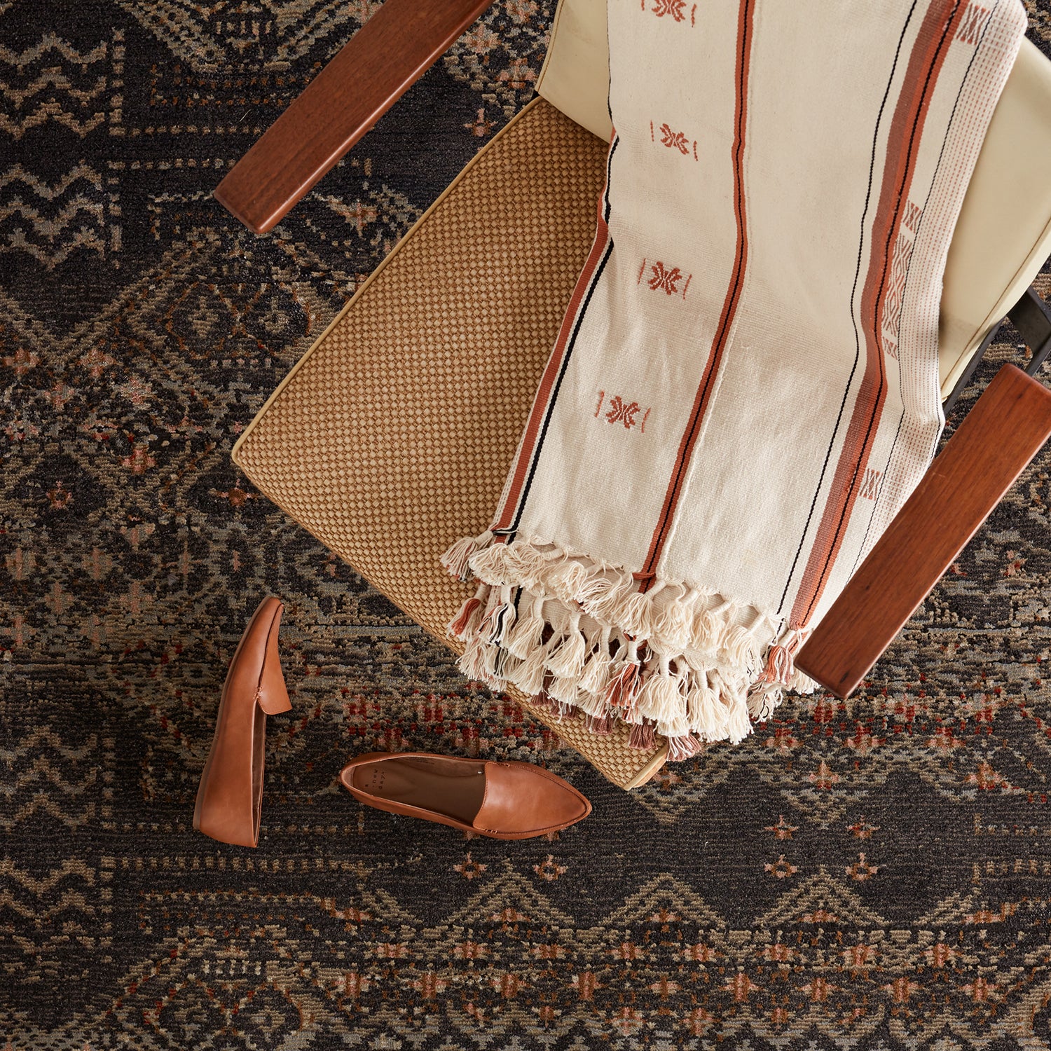 Nikki Chu by Jaipur Living Sanaa Tamari Power Loomed Rug