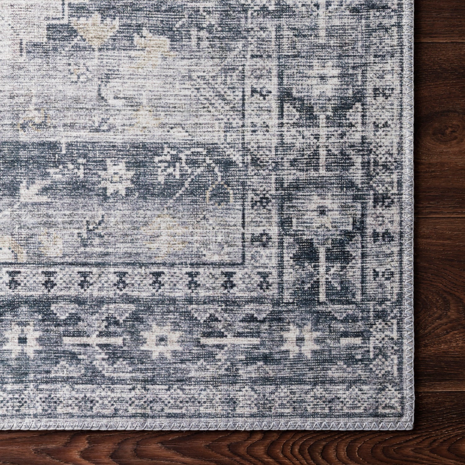 Loloi Skye Sadie Power Loomed Rug