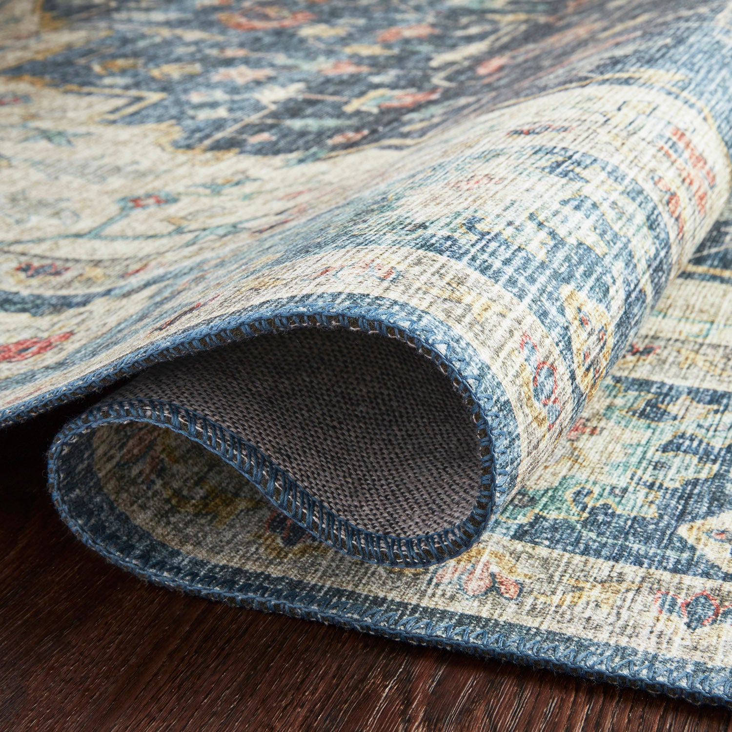 Loloi Skye Classic Power Loomed Rug