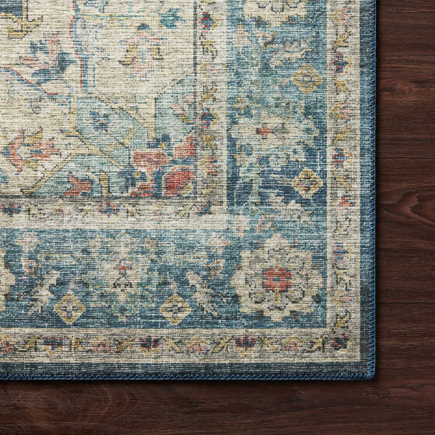 Loloi Skye Classic Power Loomed Rug