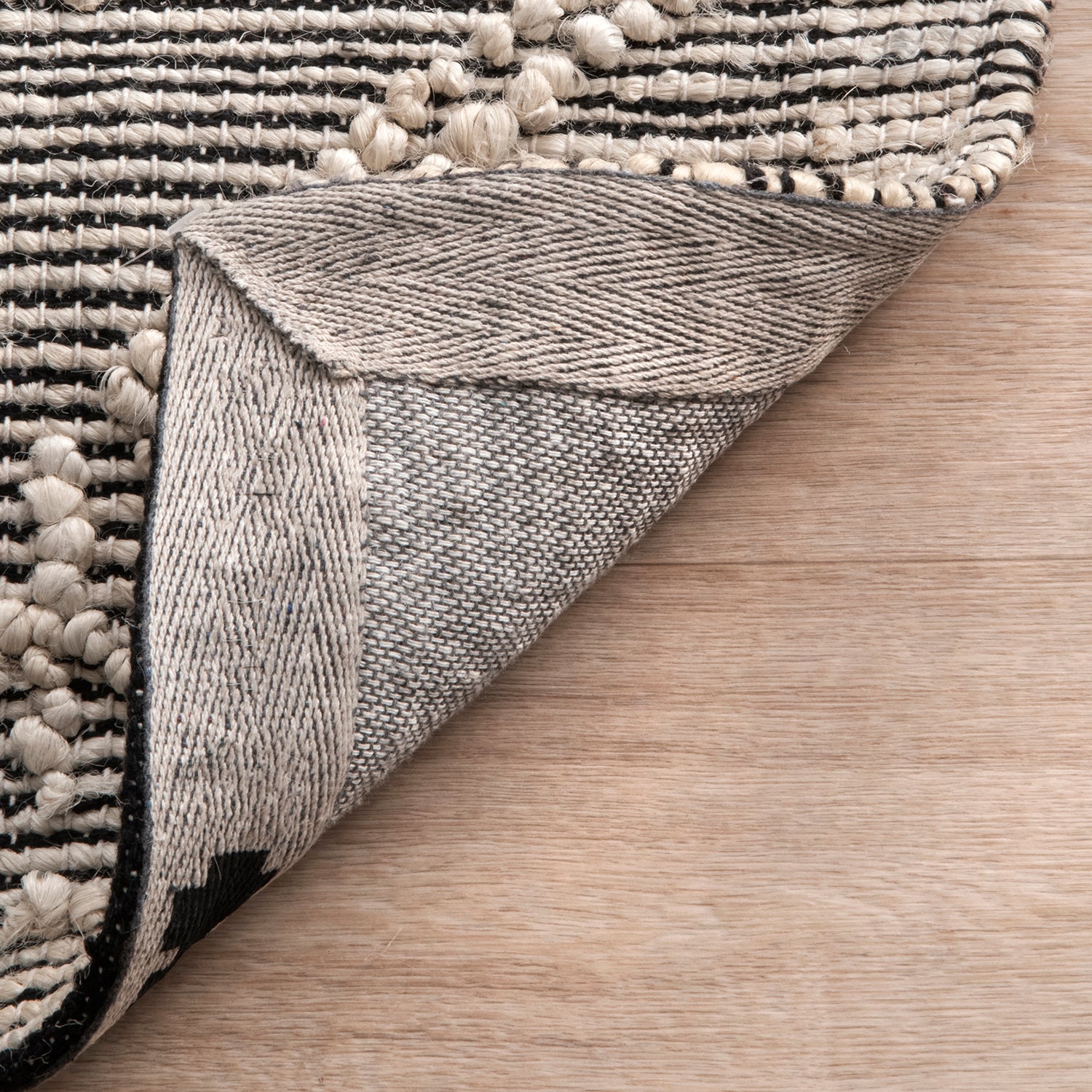 Estacada Handmade Jute Rug