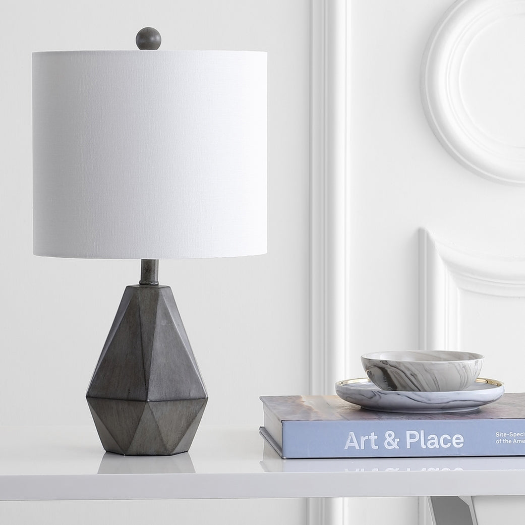 Matfen Table Lamp