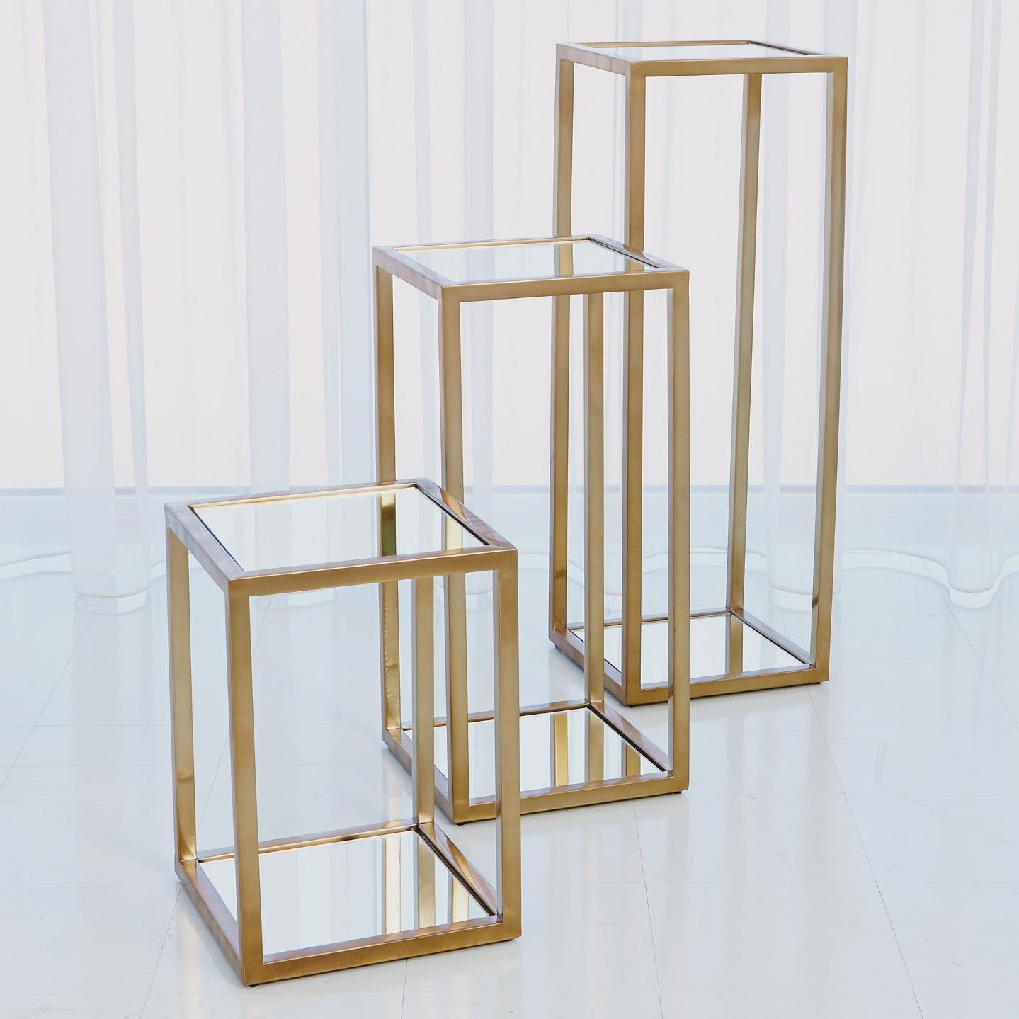 Global Views Escher Pedestal/Planter