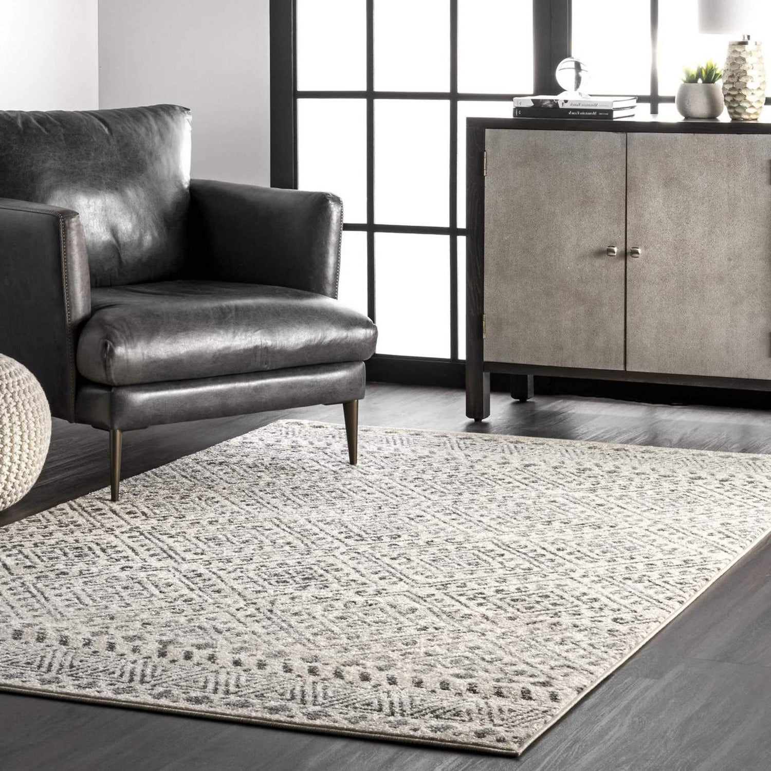 Marilyn Machine Made Rug