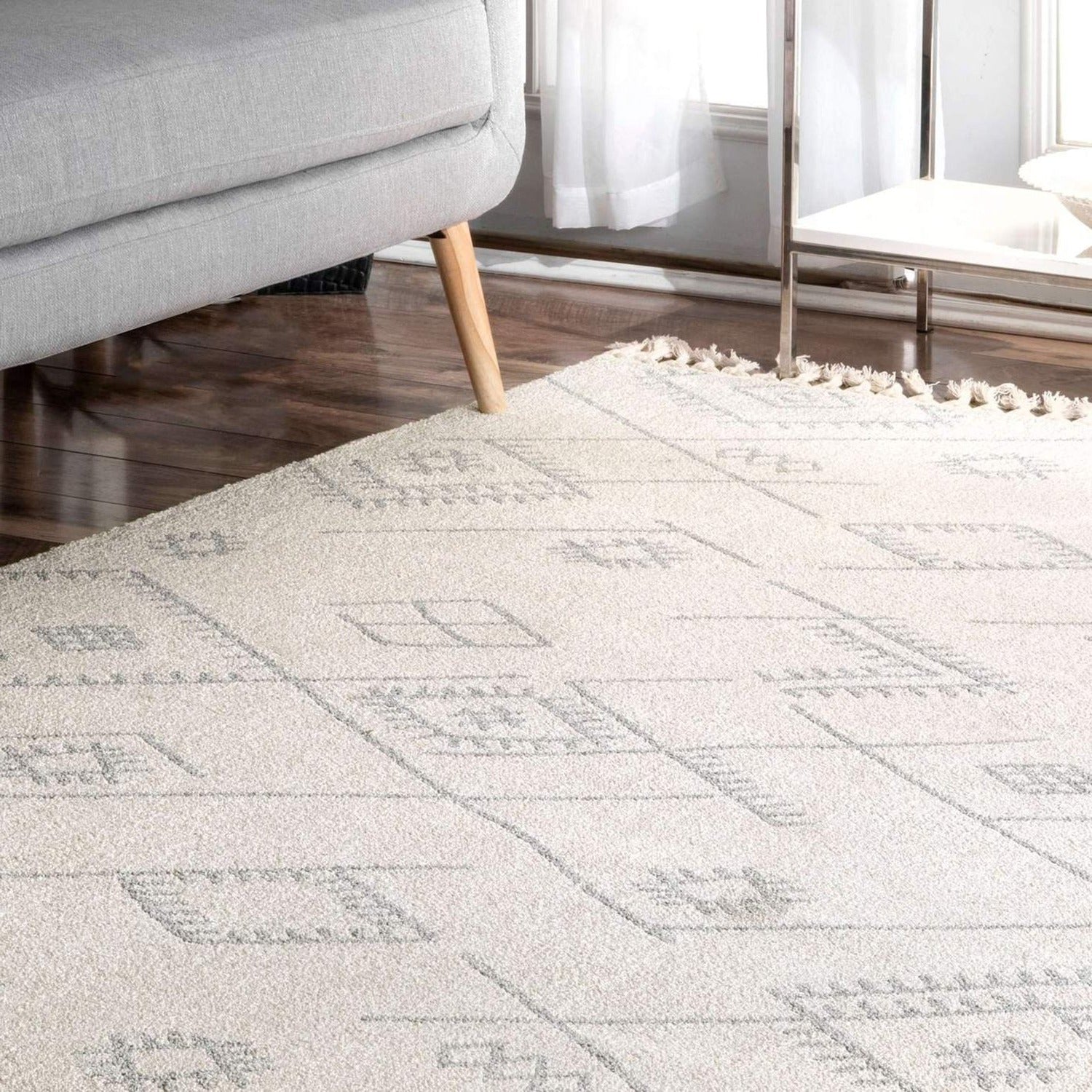 Attaway Machine Made Rug