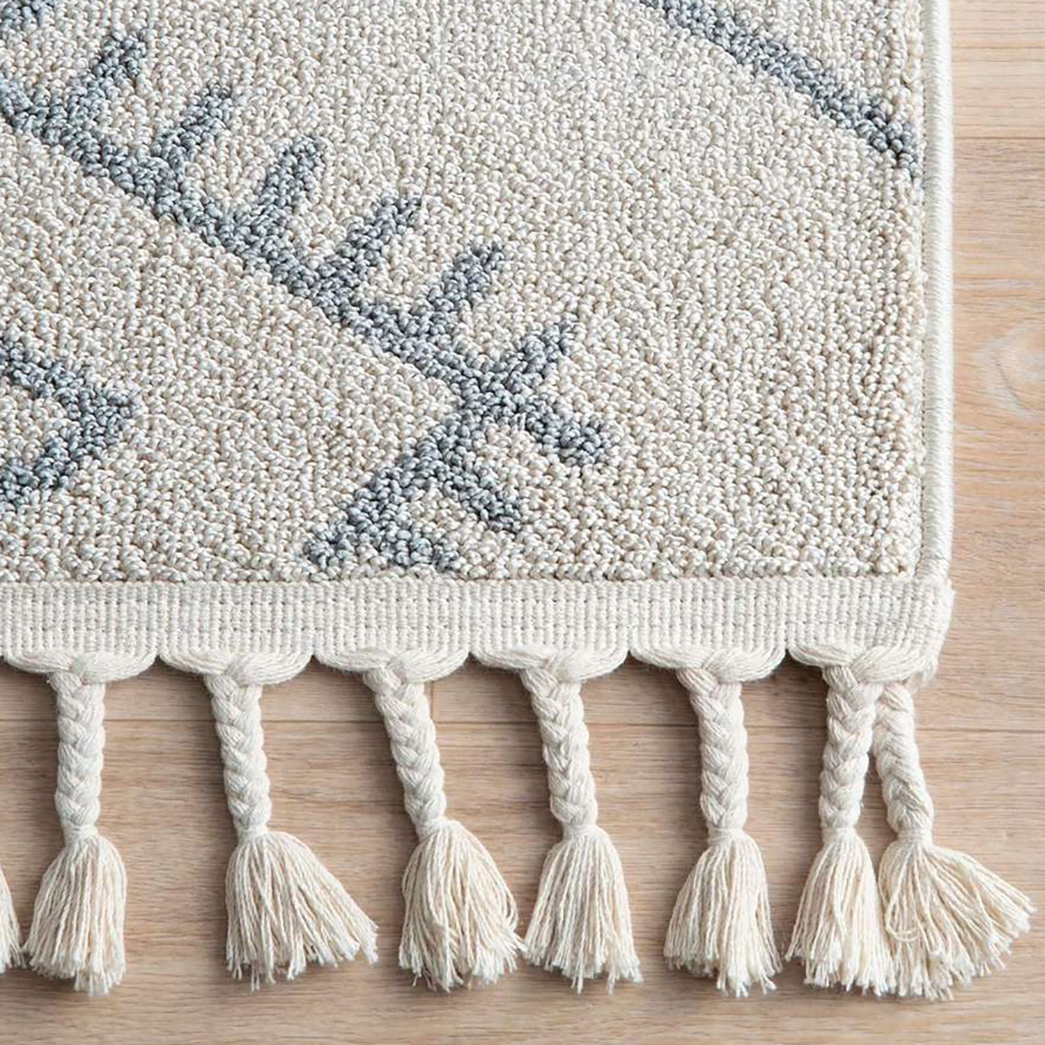 Attaway Machine Made Rug