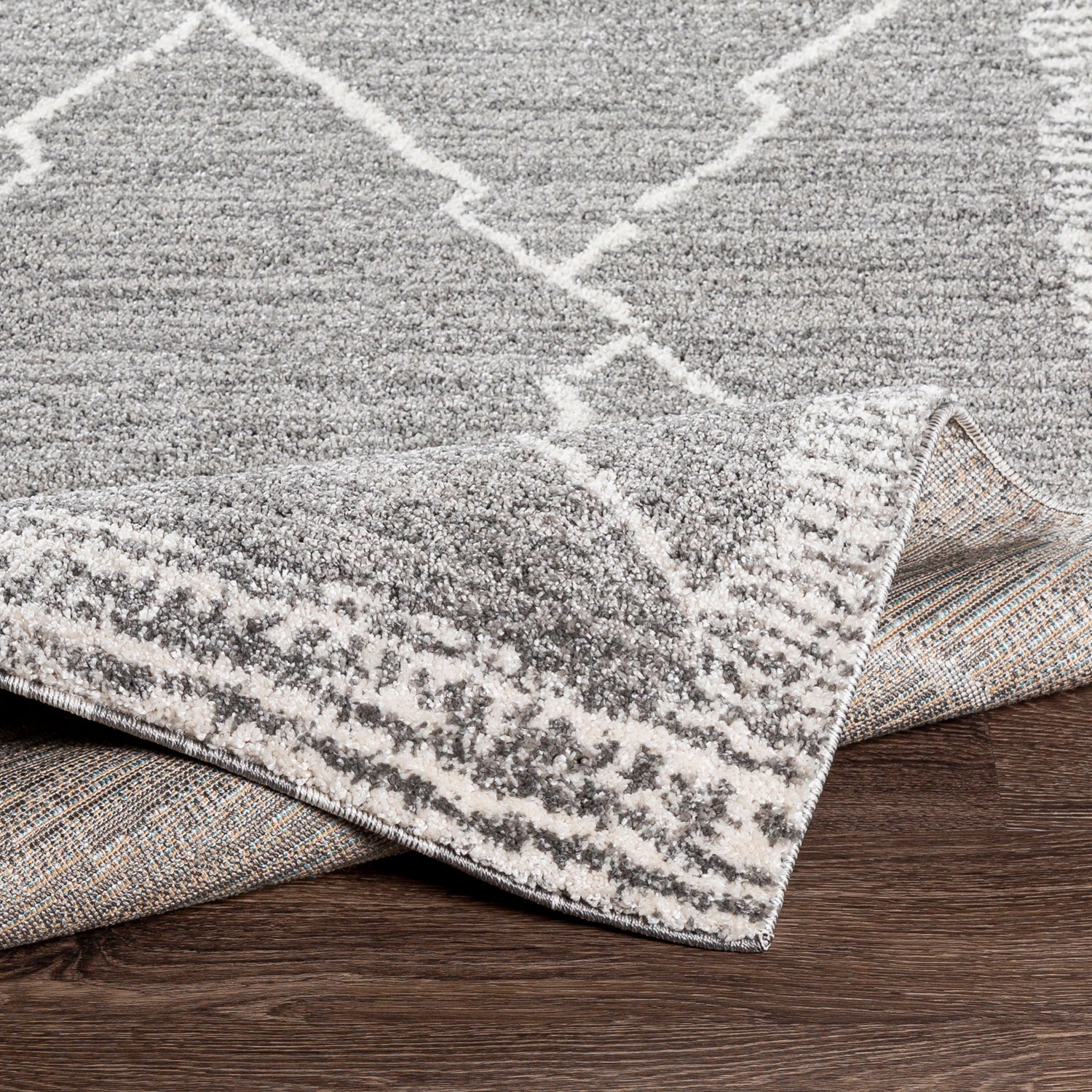 Livabliss Andorra Skeve Machine Woven Rug