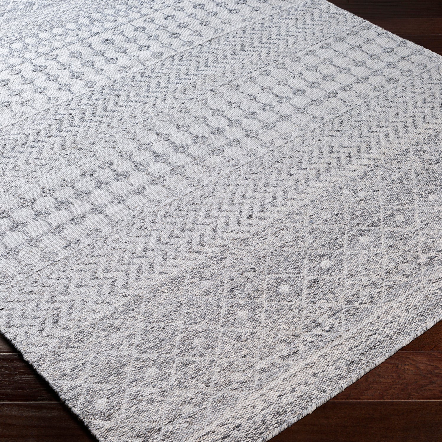 Surya Azalea Fog Indoor/Outdoor Rug