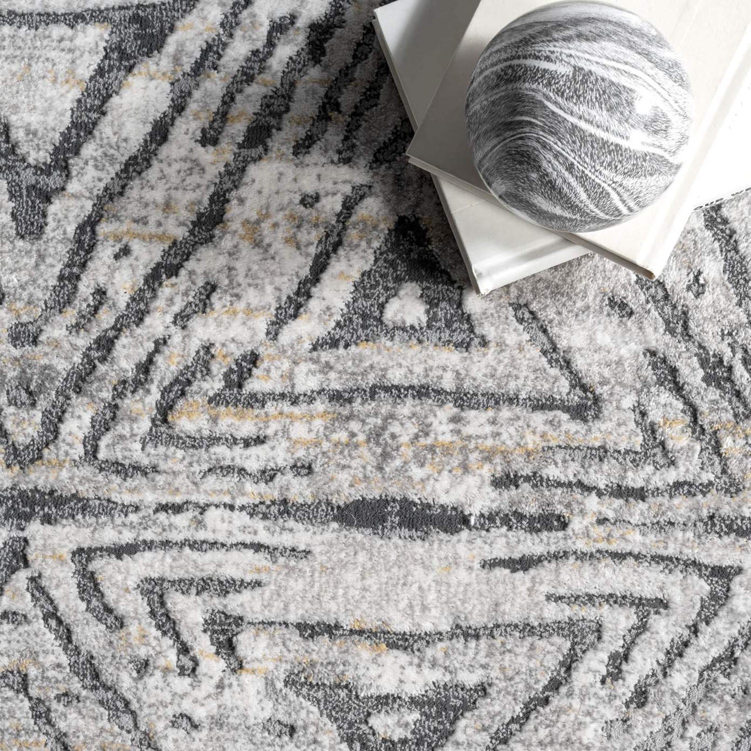 Lanchester Machine Made Rug