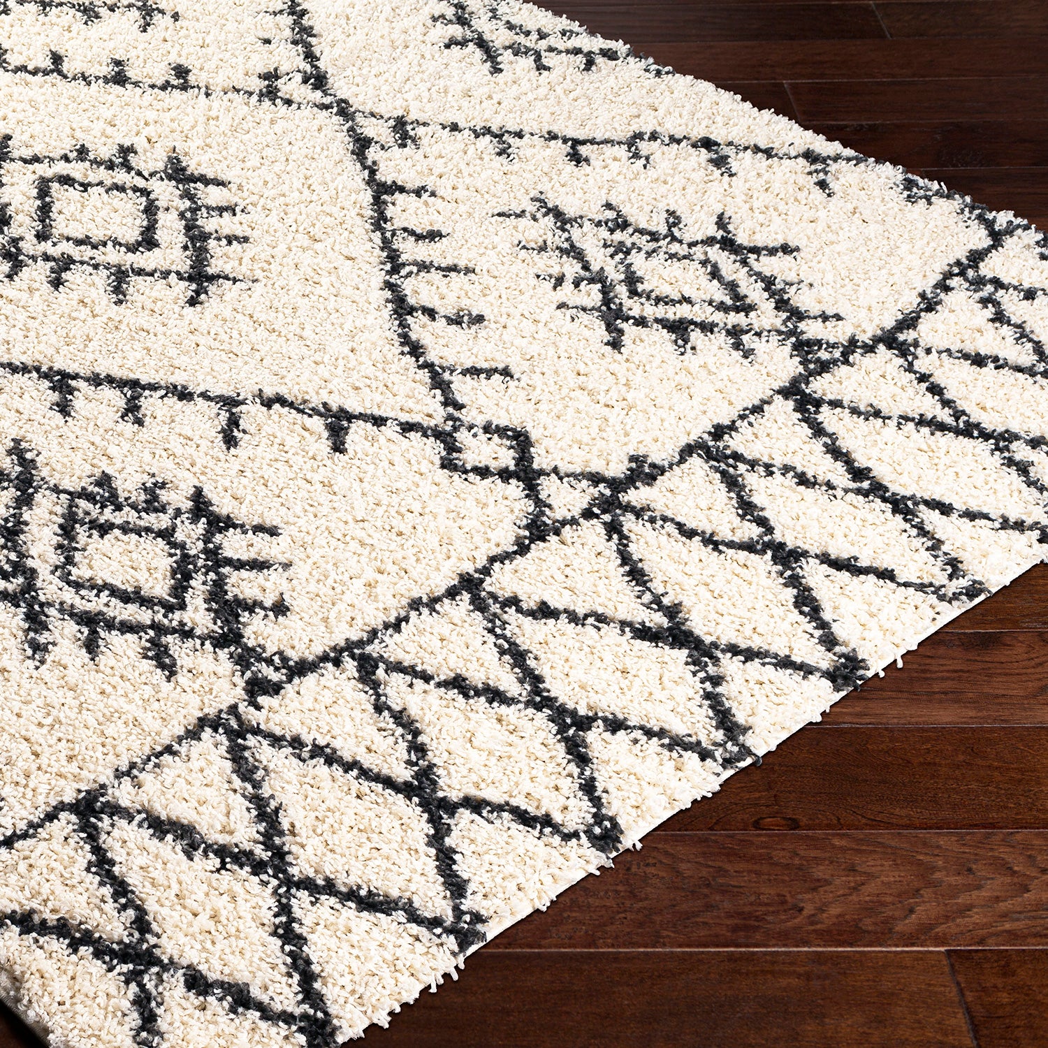 Livabliss Beni Shag Aimee Machine Woven Rug