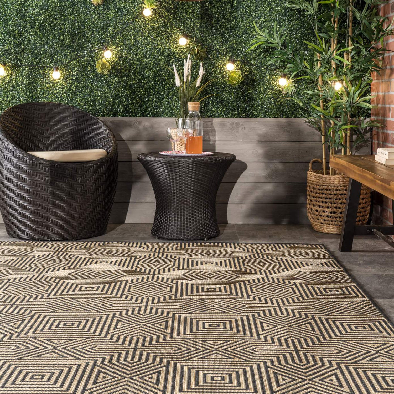 Hiland Indoor/Outdoor Rug