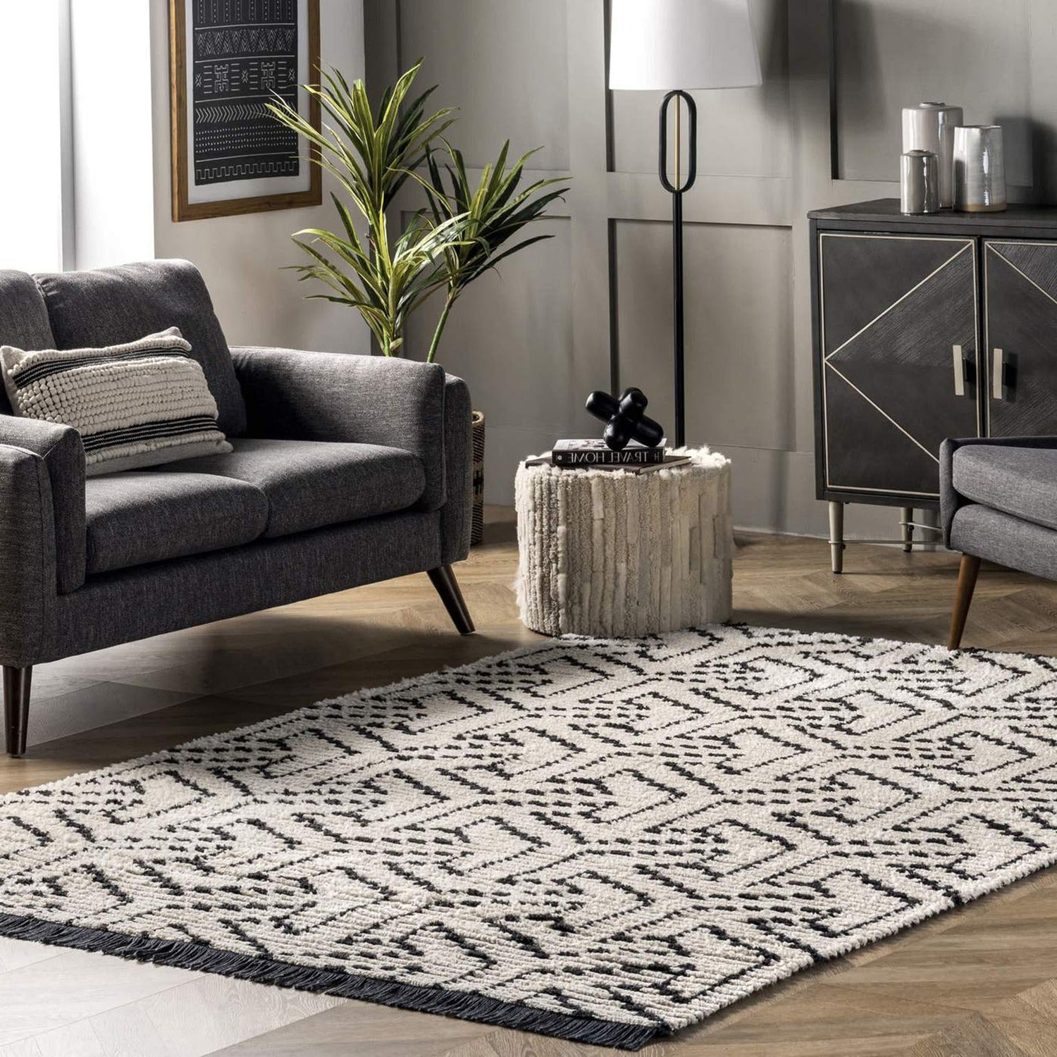 Soloman Machine Made Rug