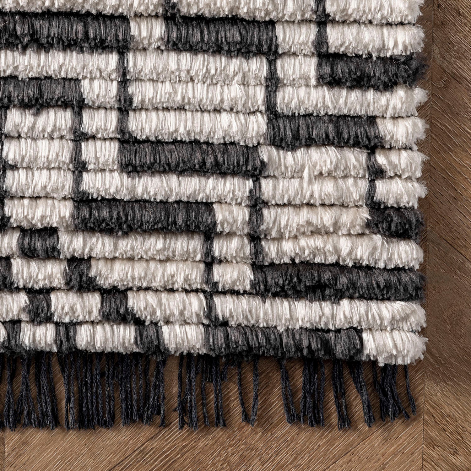 Mari Machine Made Rug