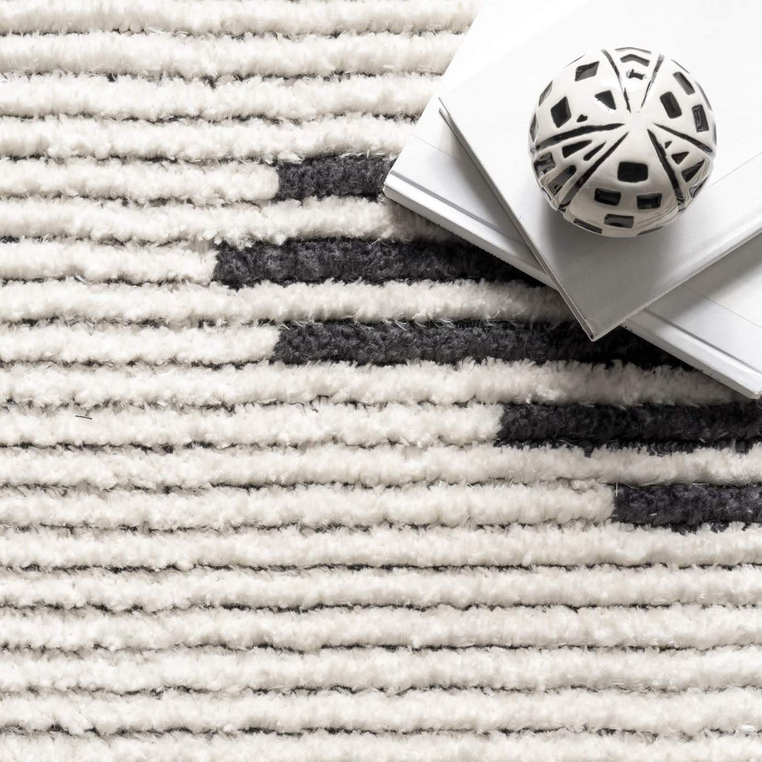 Claire Machine Made Rug