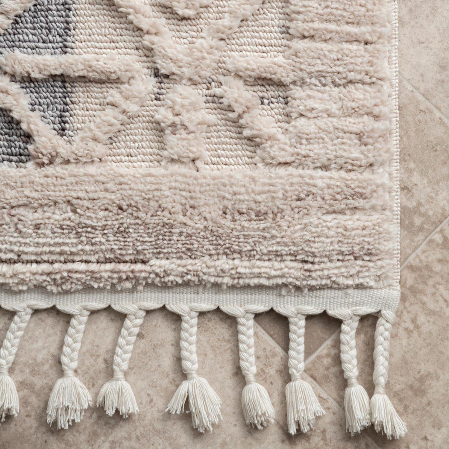 Lorenz Machine Made Rug