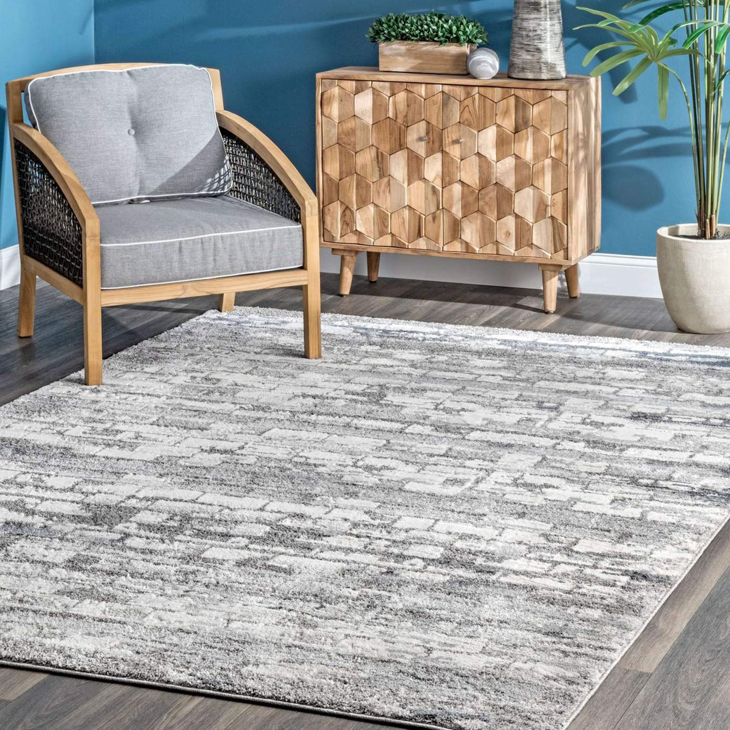 Fuentes Machine Made Rug