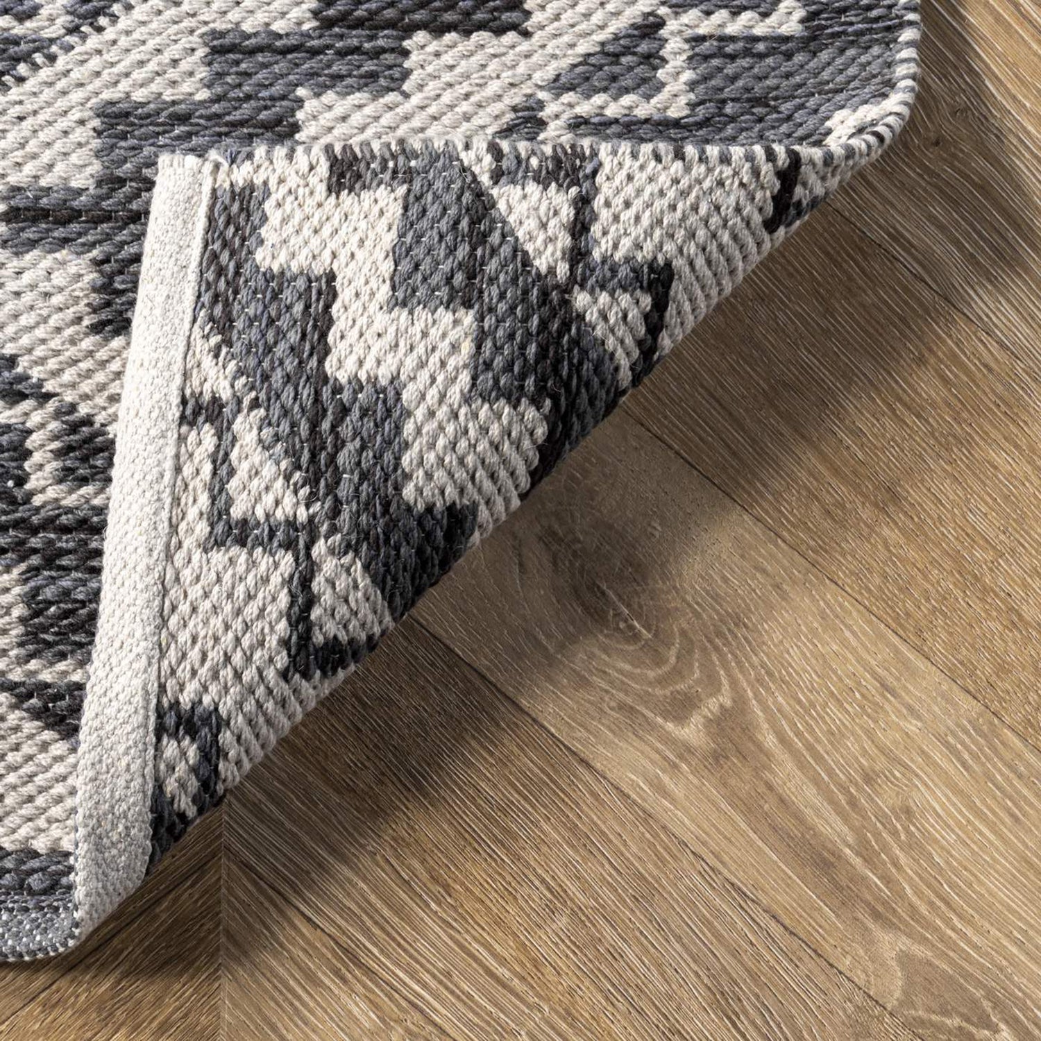 Pleasant Flatweave Rug