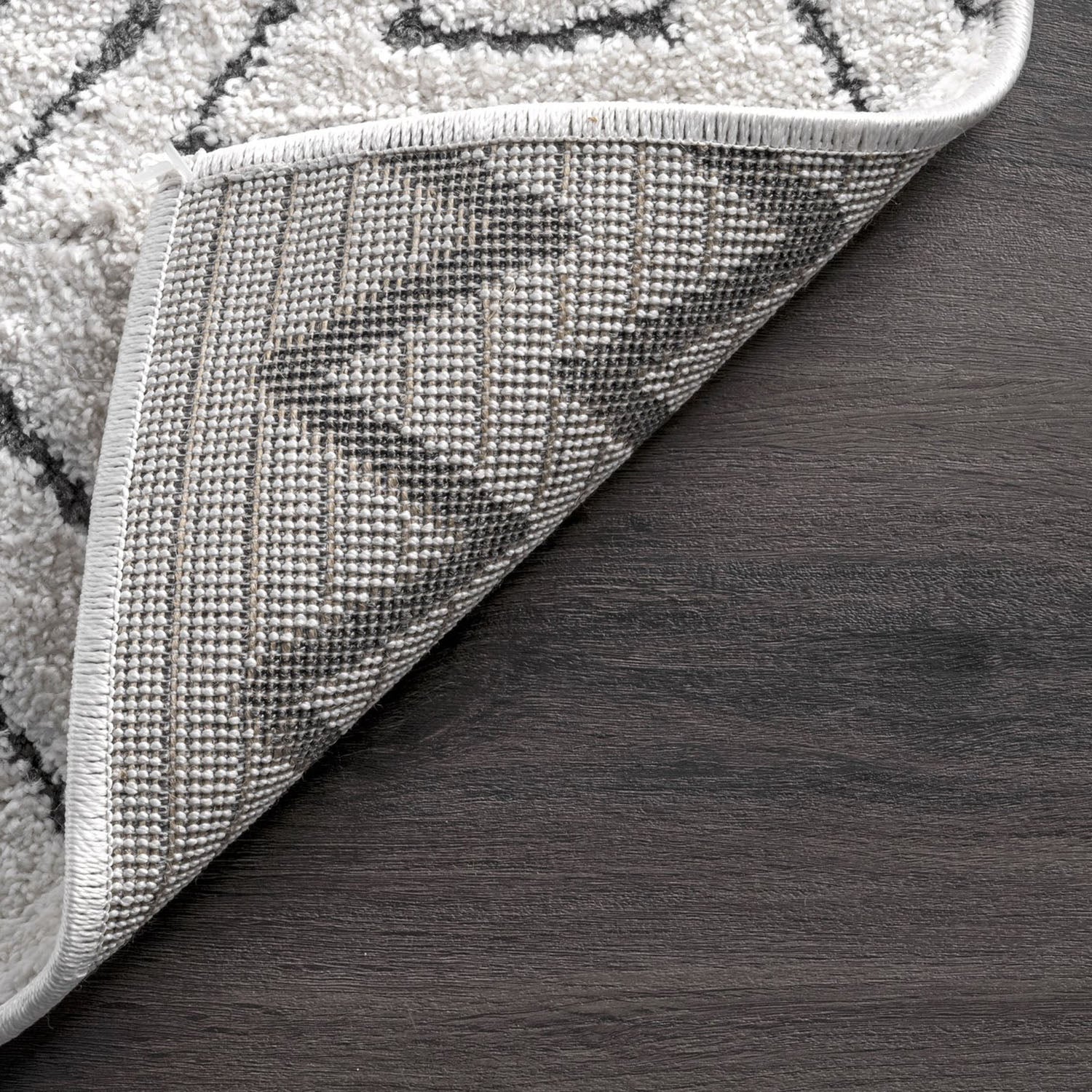 Aven Machine Made Rug