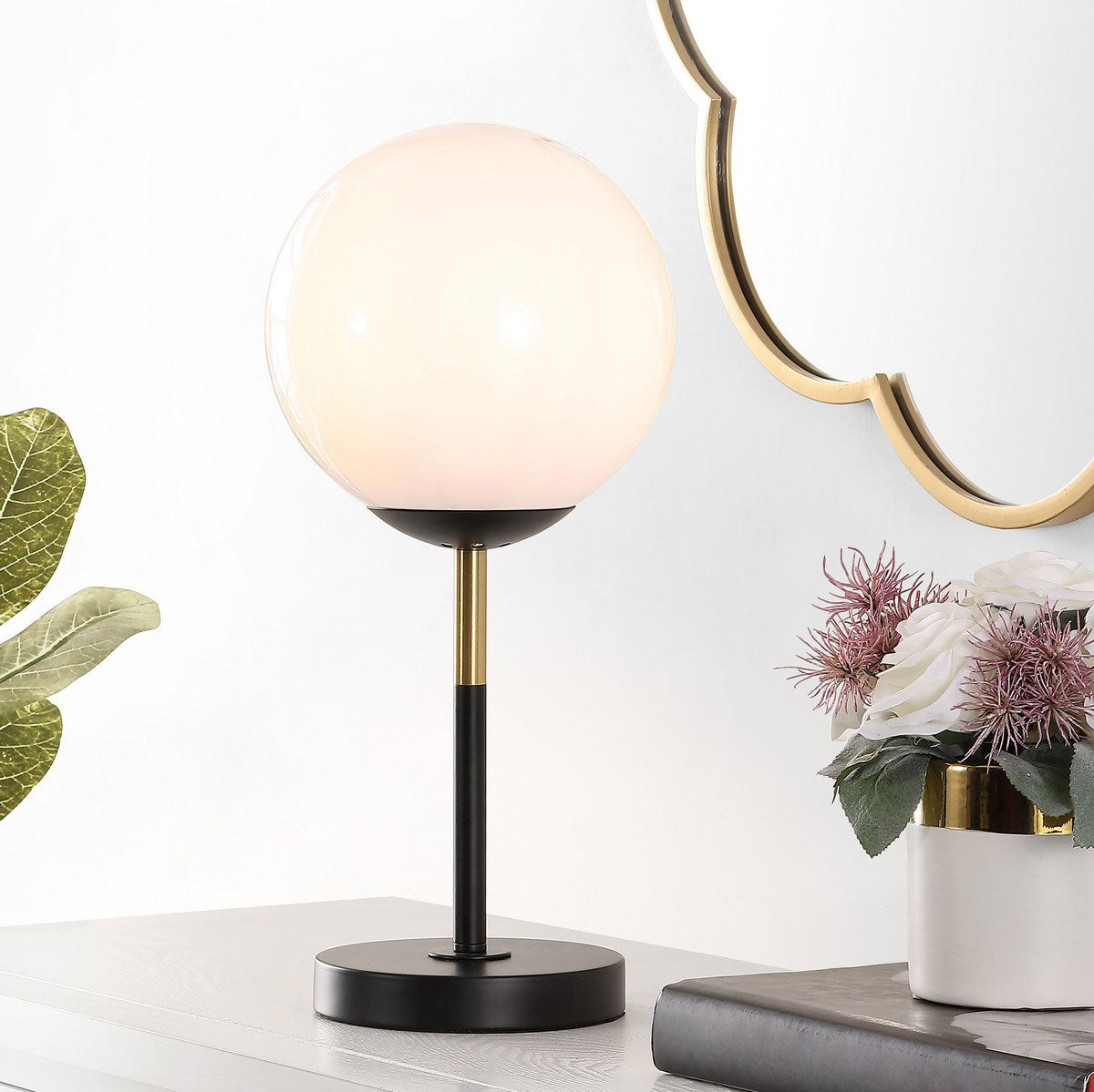Tamaralk Table Lamp