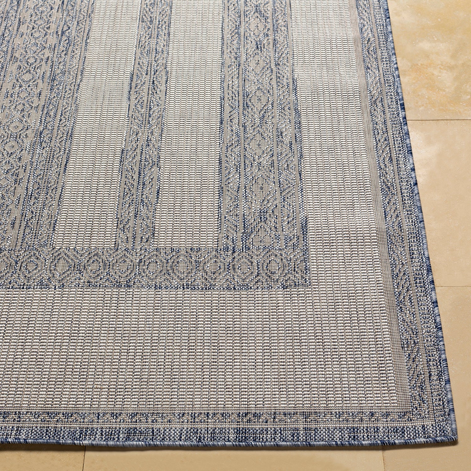 Livabliss Tuareg Ansley Indoor/Outdoor Rug