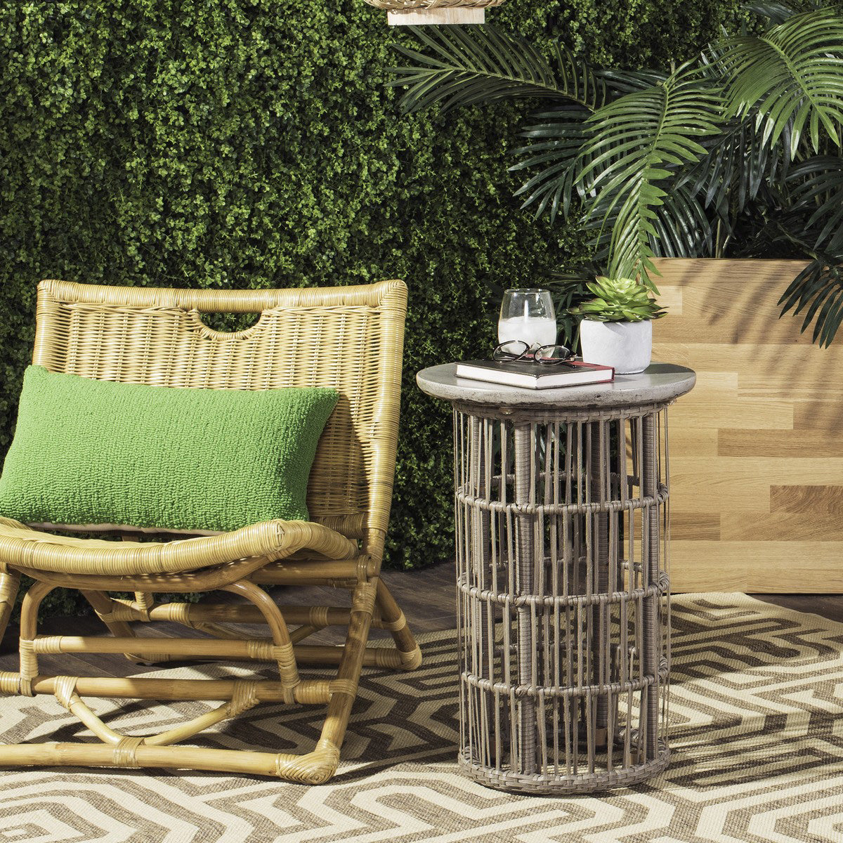 Fosse Concrete Indoor/Outdoor Side Table