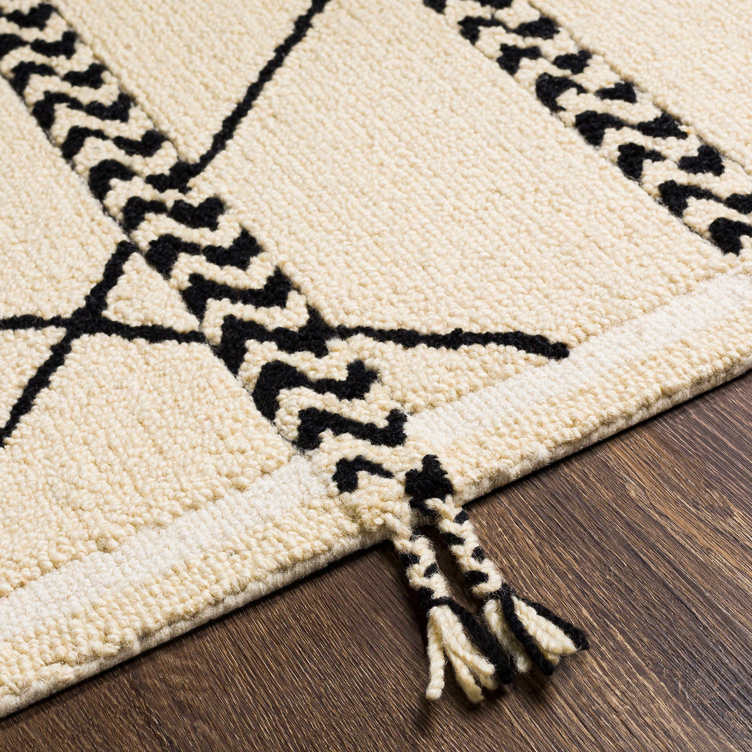Surya Zanafi Tassels Elin Hand Tufted Rug