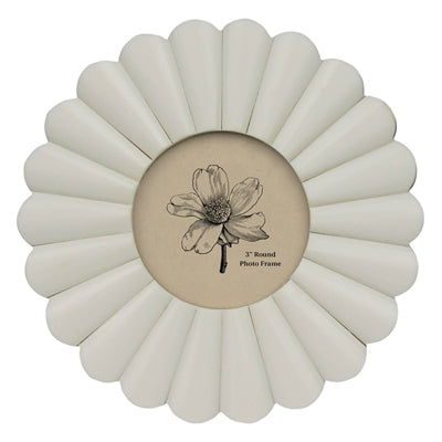 Scalloped Photo Frame