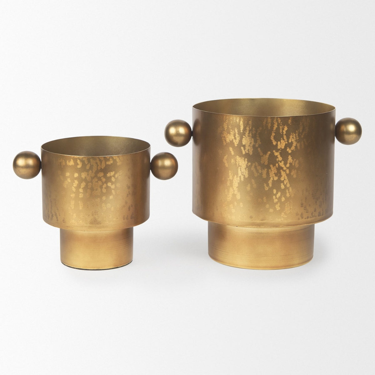 Mercana Juno 6.5H Medium Gold Iron Medium Vase