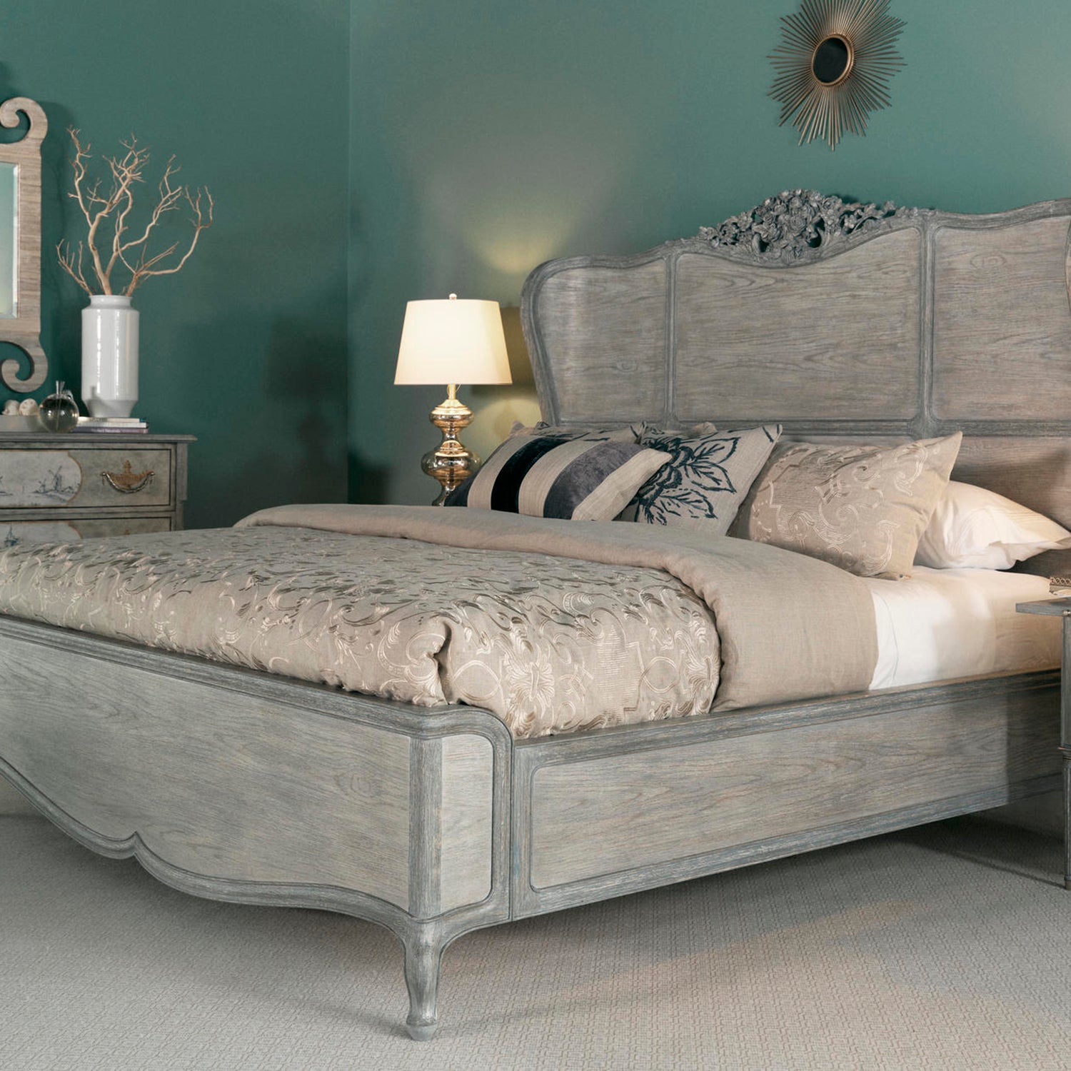Jonathan Charles Arlingham Shelter Bed