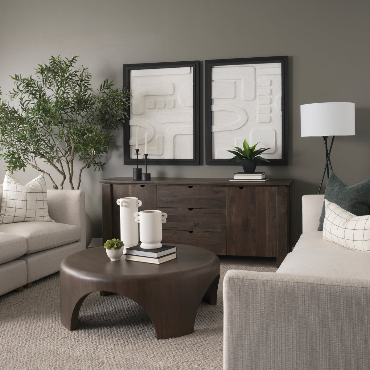 Mercana Shima Round Dark Brown Wood W/Arched Legs Coffee Table
