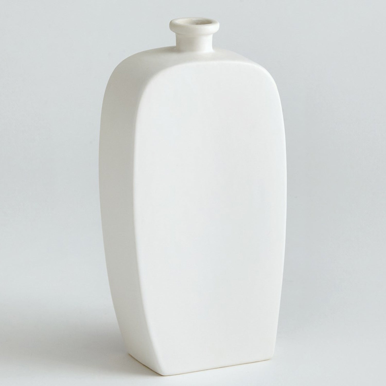 Global Views Bridwell Vase